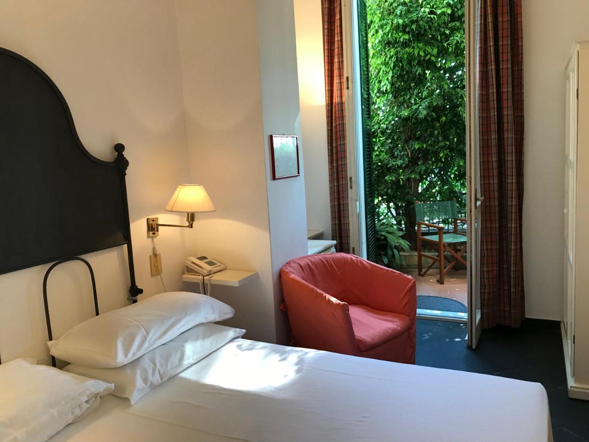 Hotel Beau Rivage Alassio Exterior photo