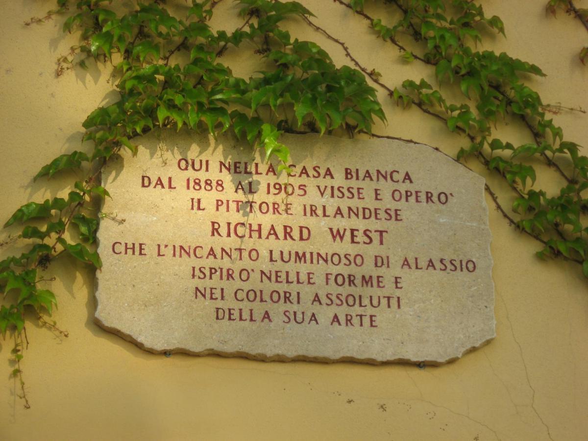 Hotel Beau Rivage Alassio Exterior photo