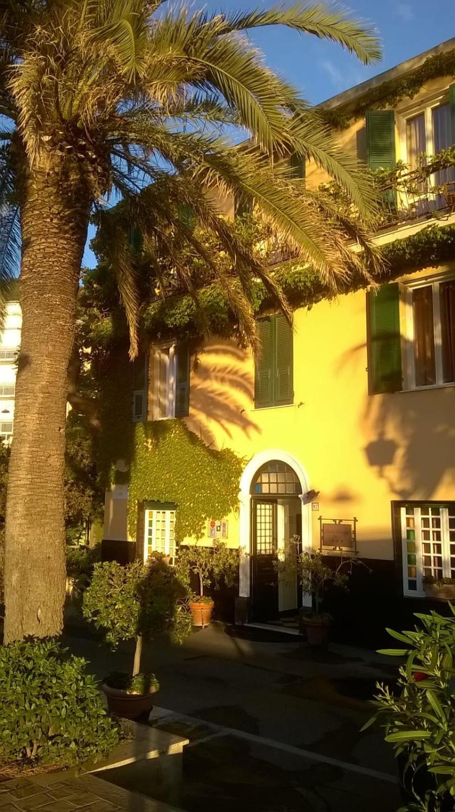Hotel Beau Rivage Alassio Exterior photo