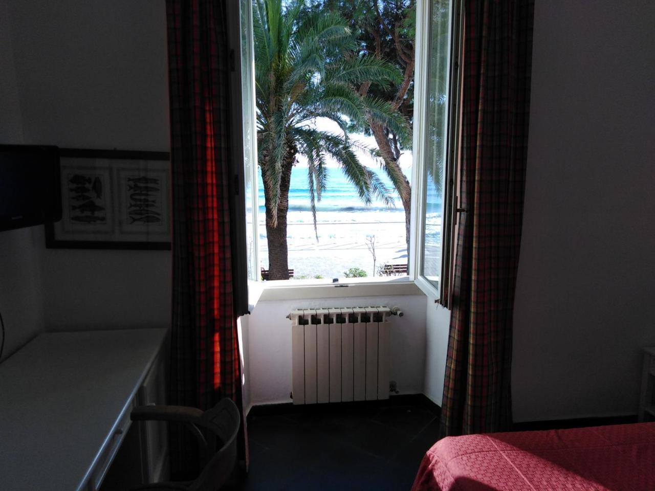 Hotel Beau Rivage Alassio Exterior photo